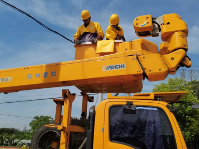 高溫天，創(chuàng)輝兄弟們堅(jiān)守一線(xiàn)（一）